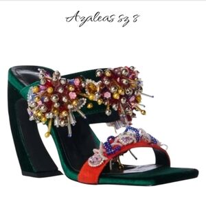 NWT Azalea Wang Greenberry Beaded Rhinestone Sandals Sz 8